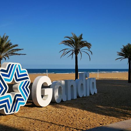 Apartamento Ana Maria Playa De Gandia Solo Familias Екстериор снимка