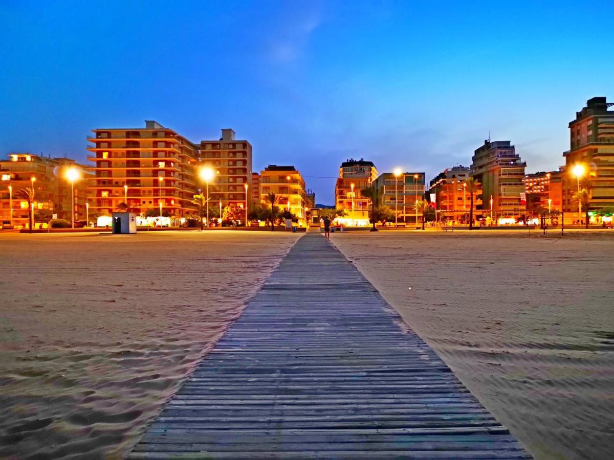 Apartamento Ana Maria Playa De Gandia Solo Familias Екстериор снимка