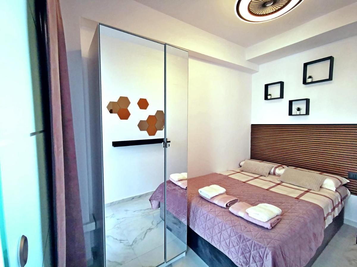 Apartamento Ana Maria Playa De Gandia Solo Familias Екстериор снимка